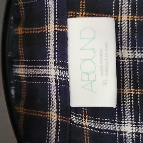 Abound ruffled top XL - Picture 2 of 7